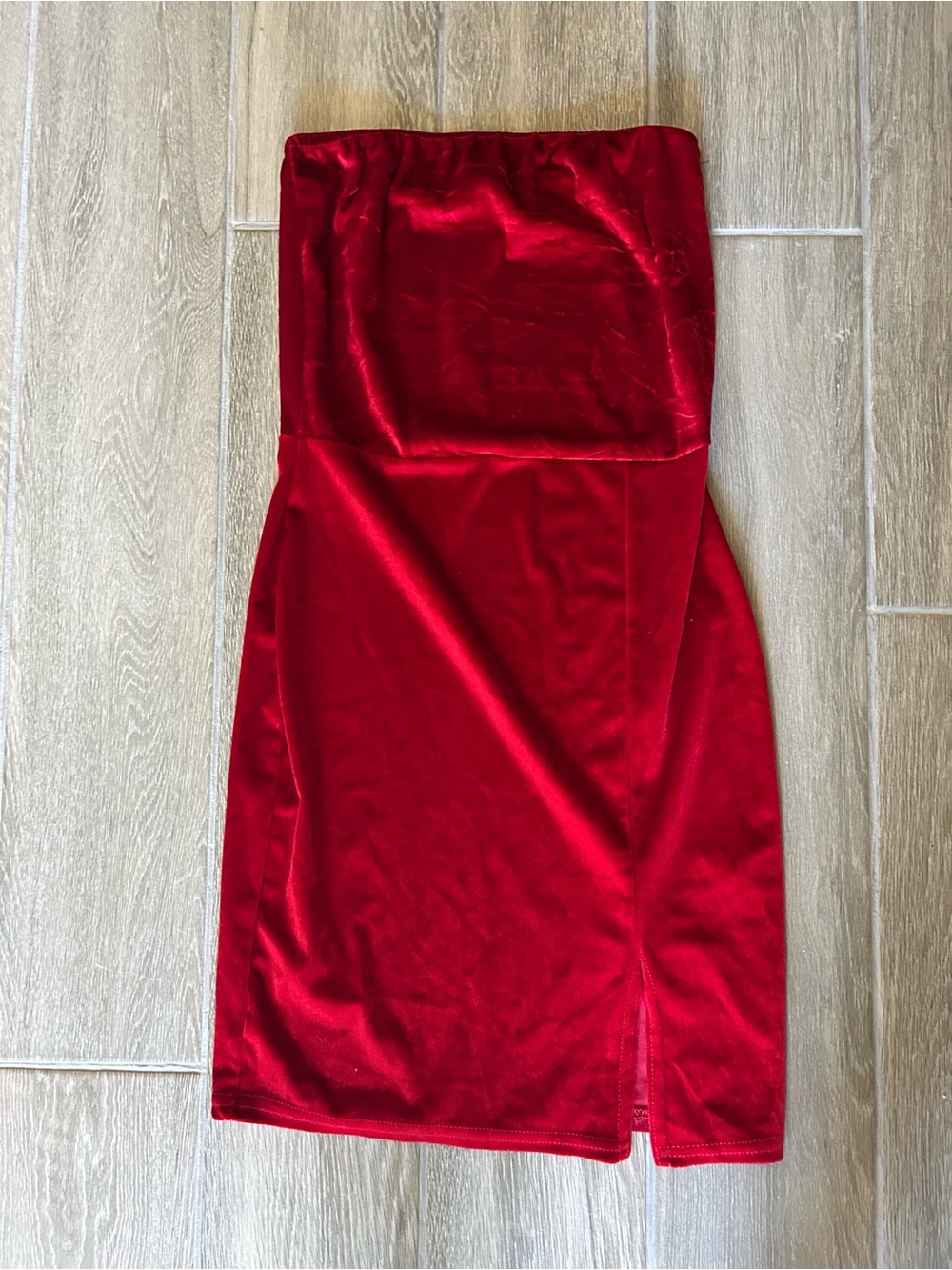 PrettyLittleThing Strapless Red Velvet Midi Dress